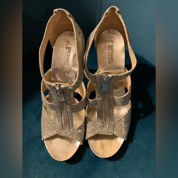 Michael kors silver glitter t strap sandals heels 8.5 - Picture 5 of 9